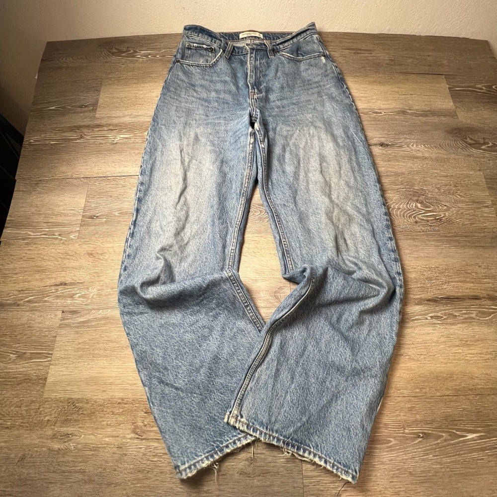 Abercrombie & Fitch Vintage Light Wash Wide Leg Flare Jeans